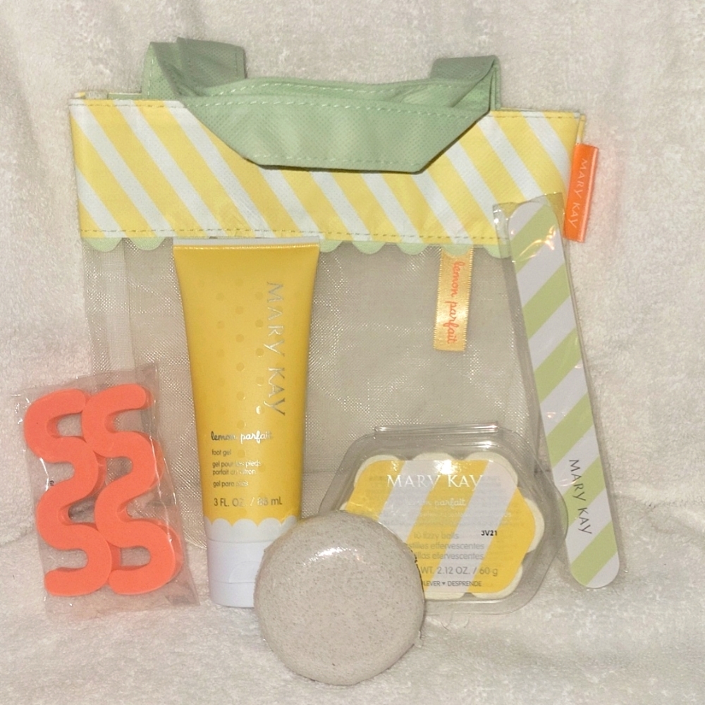 MK LEMON PARFAIT PEDICURE SET